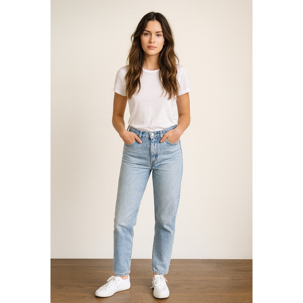 Calvin Klein Jeans Women's Classic‎ Light Wash Straight Leg Denim Jeans Size 8